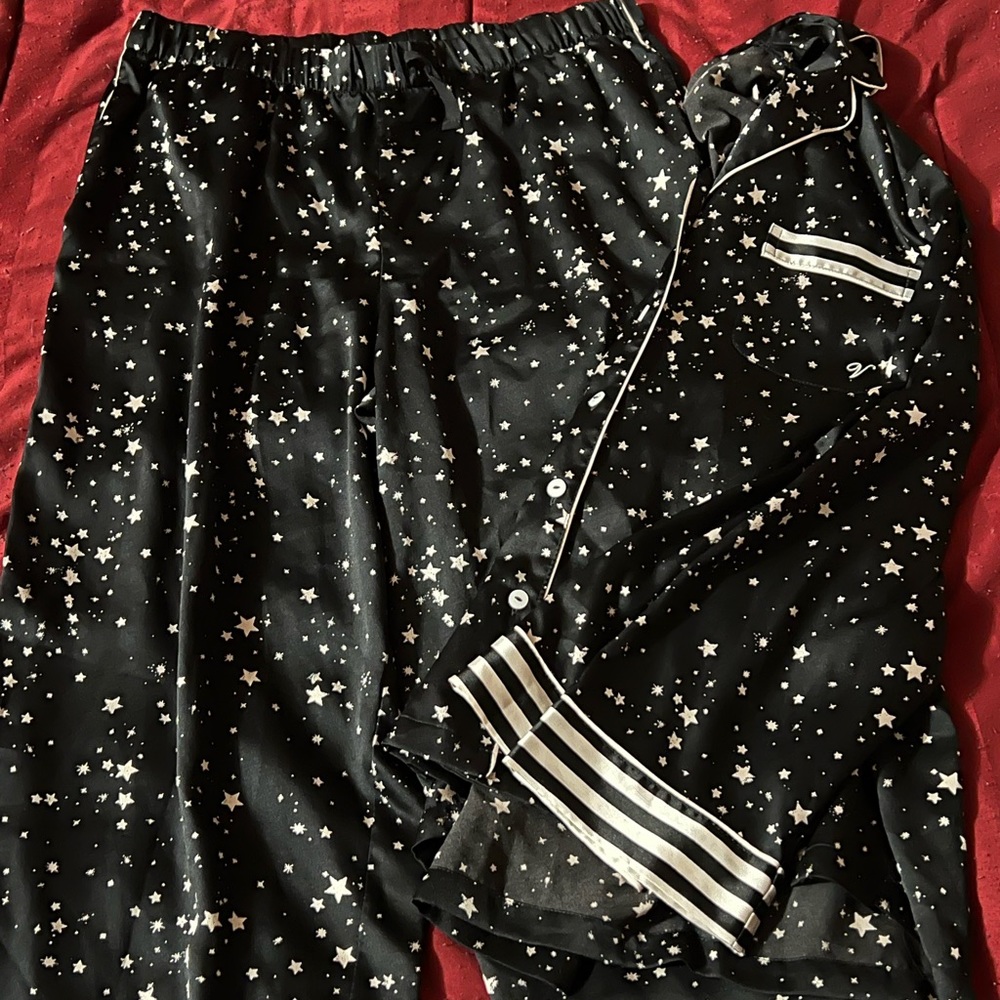 Victoria Secret Pajama Set